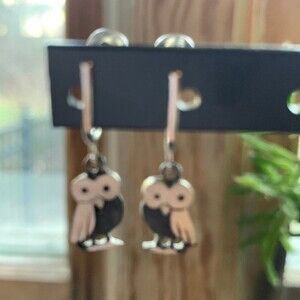 H.C. Owl screw back earrings
